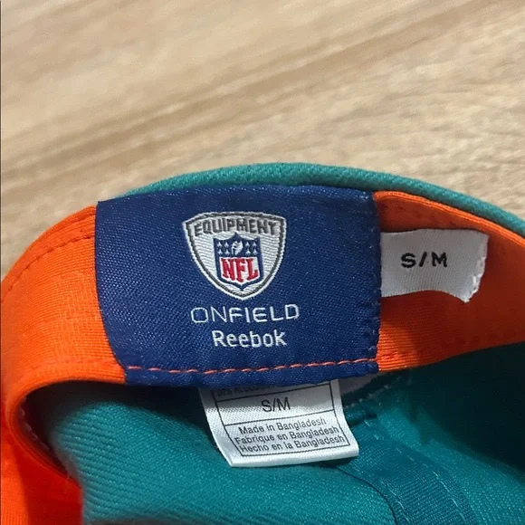 Reebok Miami Dolphins NFL Hat - Picture 5 of 5